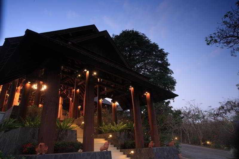 Suanthip Vana Resort Chiang Rai Exterior foto